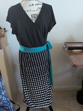 Igigi Black & Teal Wrap Midi Skirt Dress